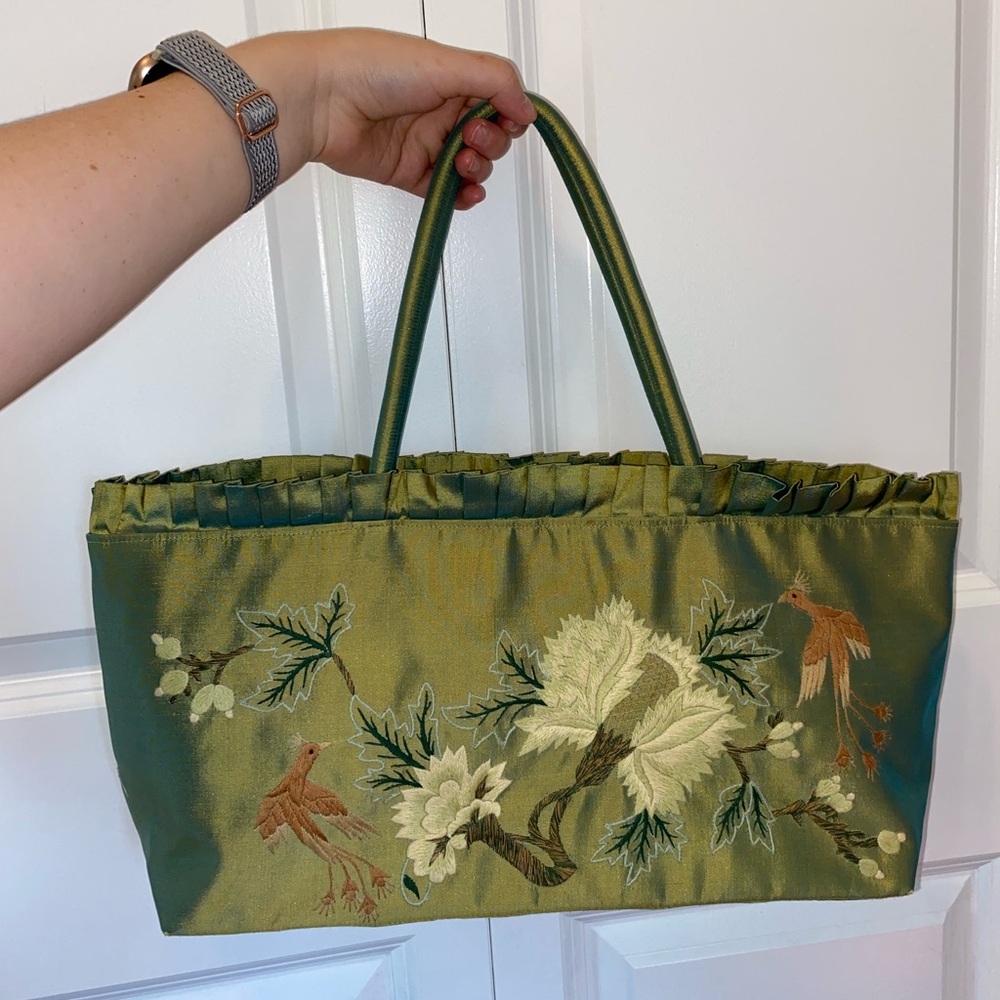 Vintage Dolce Vita 100% Silk Green Embroidered Floral Tote Bag Rare Purse